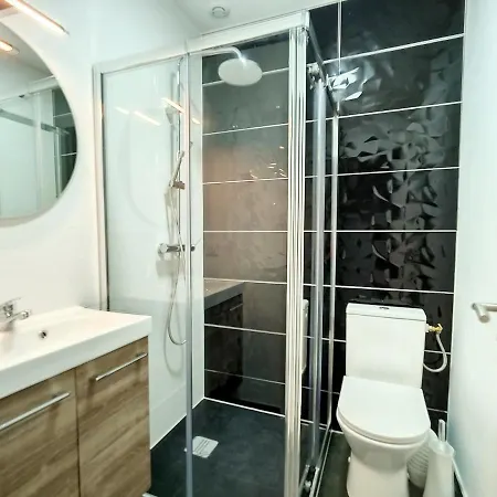 Nyaraló Maison, 6 Suites, Piscine, Jacuzzi, Futuroscope Jaunay-Clan