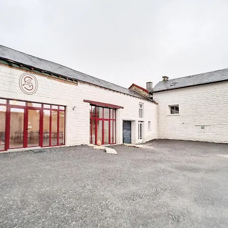 度假居 Maison Chaleureuse ,avec Piscine, Spa, Futuroscope 若奈克兰