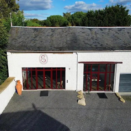 Maison Chaleureuse ,avec Piscine, Spa, Futuroscope 度假居