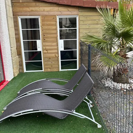 Maison Chaleureuse ,avec Piscine, Spa, Futuroscope بيت للعطل جوانيه - كلان