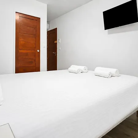 Maison, 6 Suites, Piscine, Jacuzzi, Futuroscope *