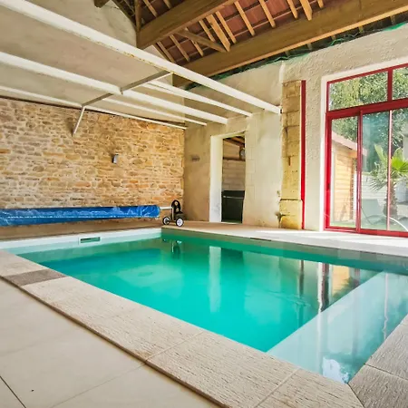 Maison, 6 Suites, Piscine, Jacuzzi, Futuroscope