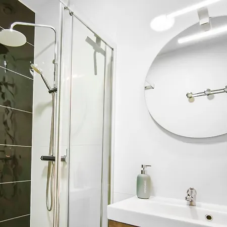 Les 3 Cles De Jaunay, La Maison Familiale, 6Ch, Piscine, Jacuzzi * Jaunay-Clan
