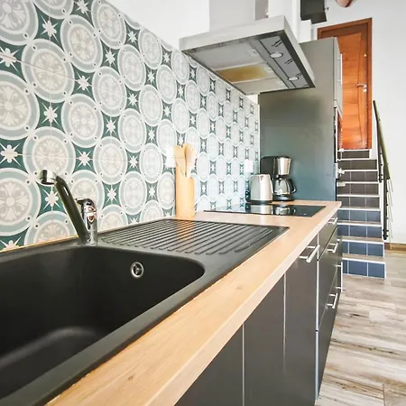 Maison, 6 Suites, Piscine, Jacuzzi, Futuroscope Nyaraló *
