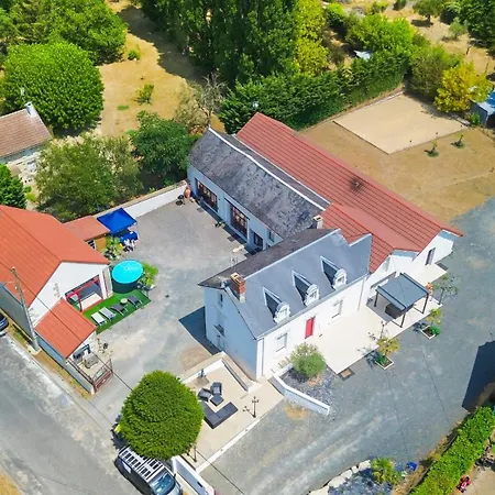 Feriehus Les 3 Cles De Jaunay, La Maison Familiale, 6Ch, Piscine, Jacuzzi Jaunay-Clan