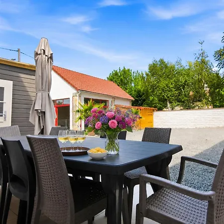 Nyaraló Maison, 6 Suites, Piscine, Jacuzzi, Futuroscope *