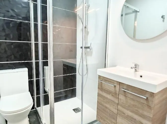 Maison Chaleureuse ,avec Piscine, Spa, Futuroscope * Jaunay-Clan