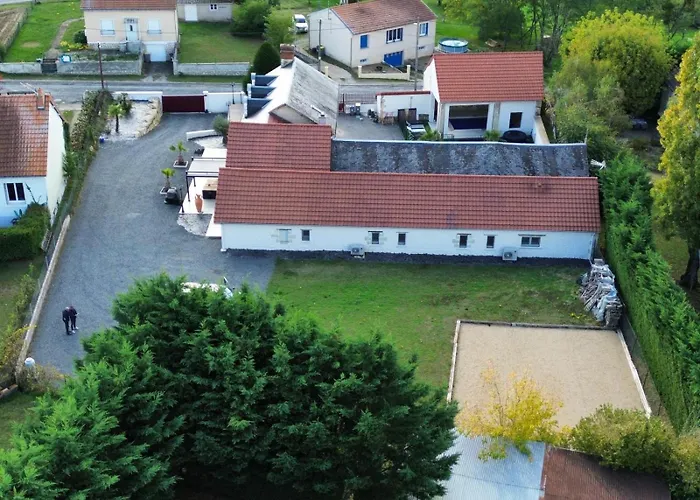 Maison Chaleureuse ,avec Piscine, Spa, Futuroscope * Jaunay-Clan