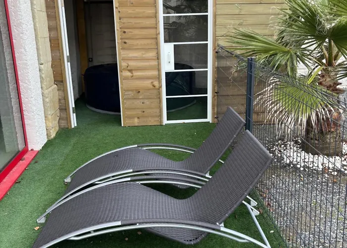 Σπίτι διακοπών Maison Chaleureuse ,avec Piscine, Spa, Futuroscope *