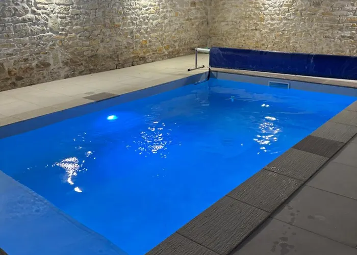 Maison Chaleureuse ,avec Piscine, Spa, Futuroscope * Jaunay-Clan